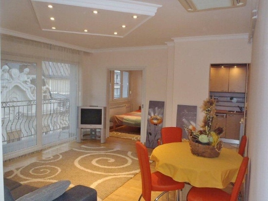 Stan - 50m² - Centar