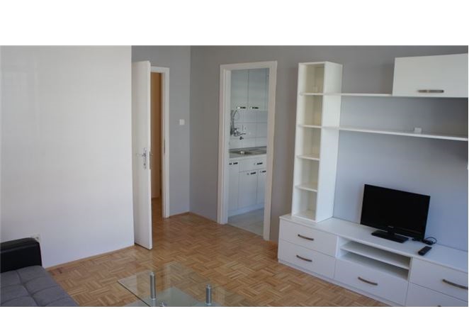 Garsonjera - 35m² - Bežanijska kosa