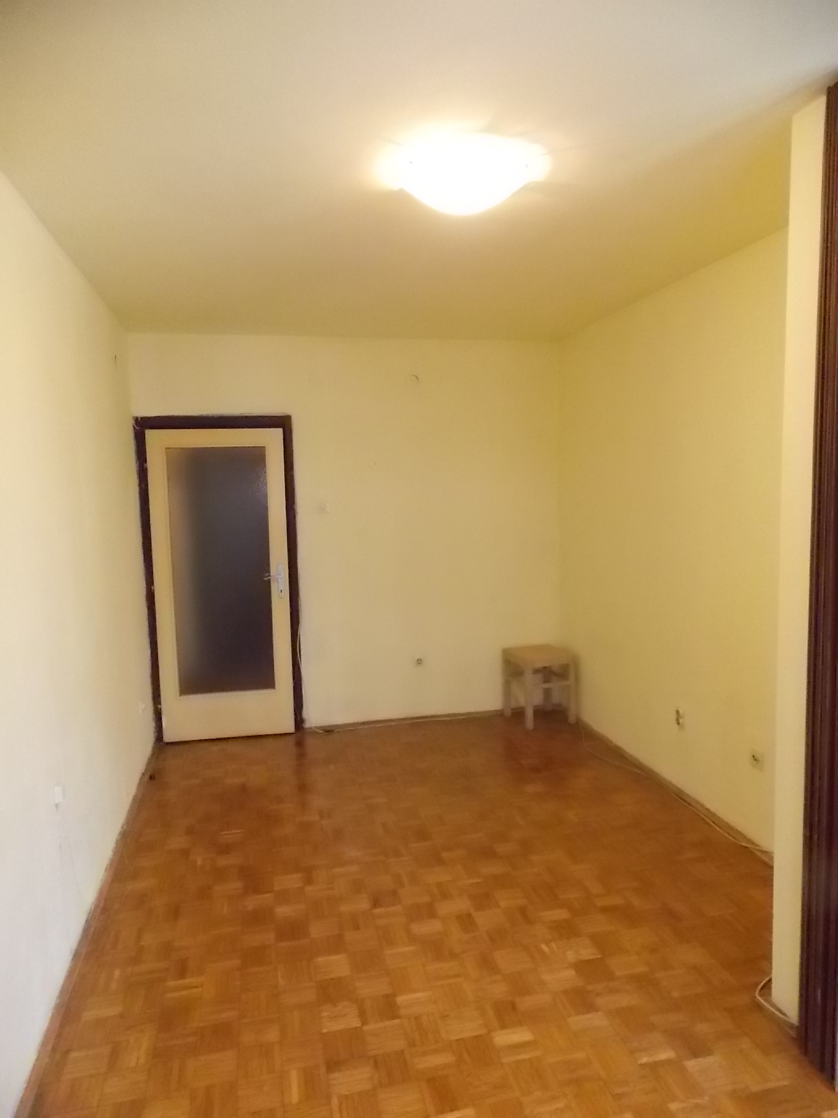 Garsonjera - 45m² - Centar