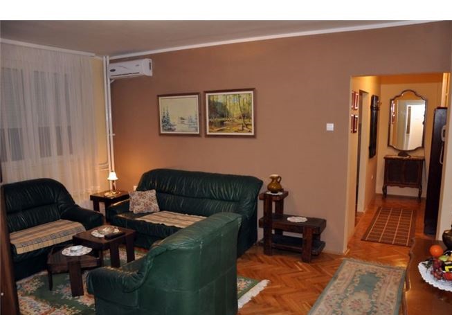 Stan - 60m² - Centar