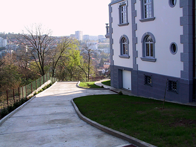 Kuća - 500m² - Dedinje